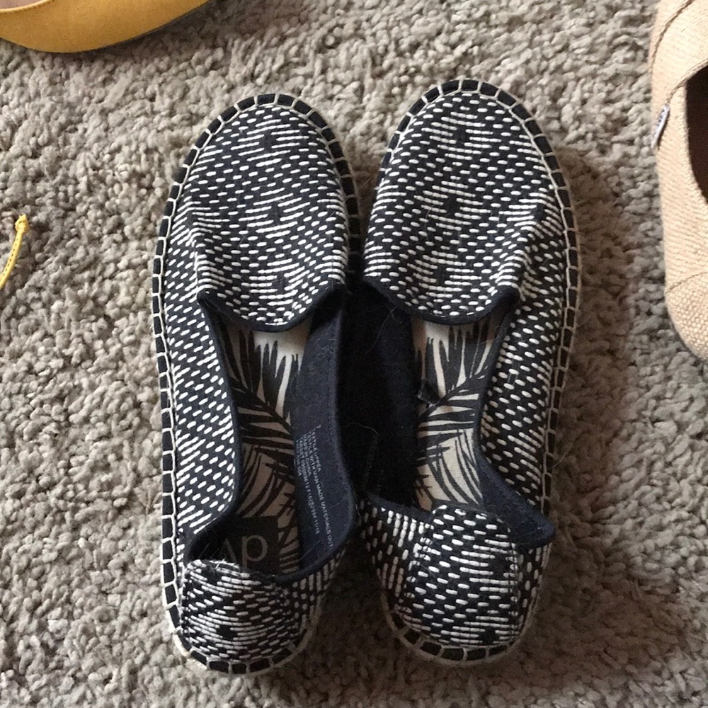 Slip ons